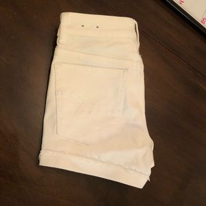 NWOT High rise American Eagle shorts